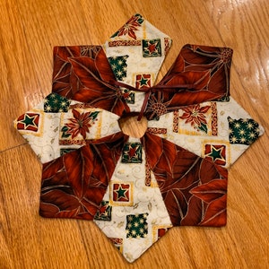 Christmas tree skirt, 11 inch diameter, table top, tiny, Victorian, small, holly, green, red, gold, quilted, poinsettias