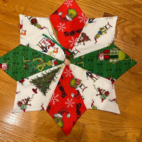 Christmas tree skirt, table top, tiny, Grinch, red, green, small, quilted