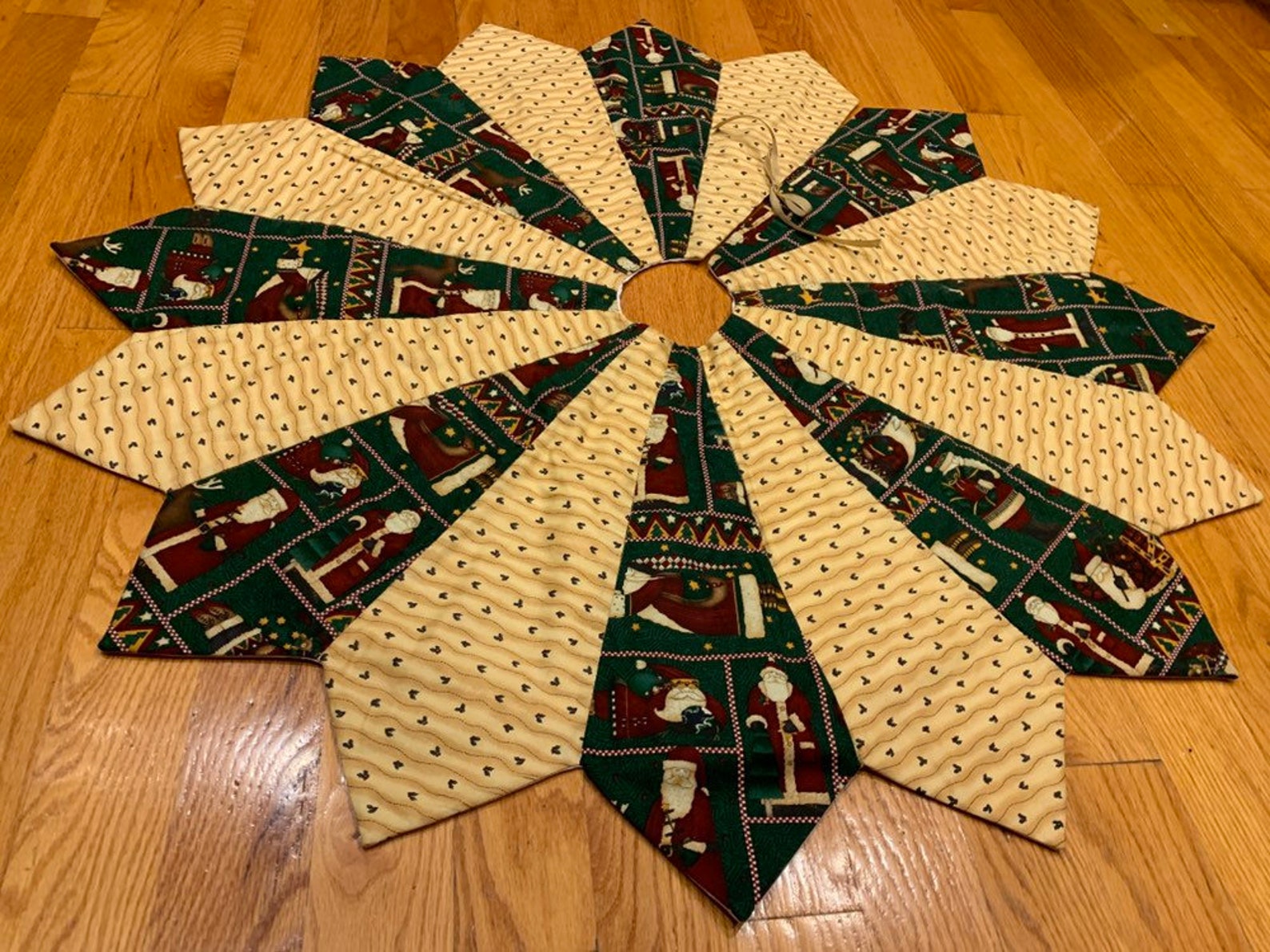 Christmas Tree Skirt 42 Inch or 60 Inch Diameter Gingerbread Etsy