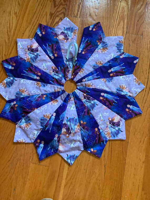 Frozen Tree Skirt 