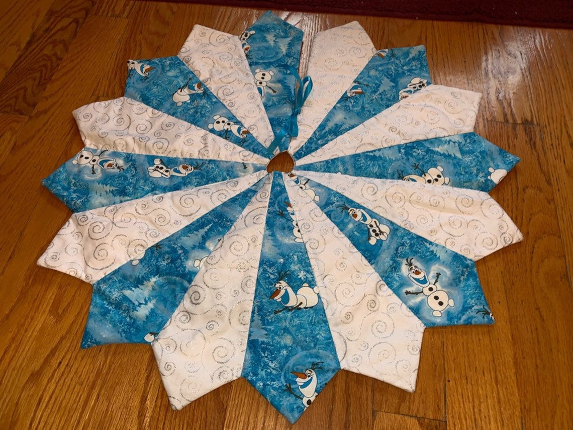 Frozen Tree Skirt 