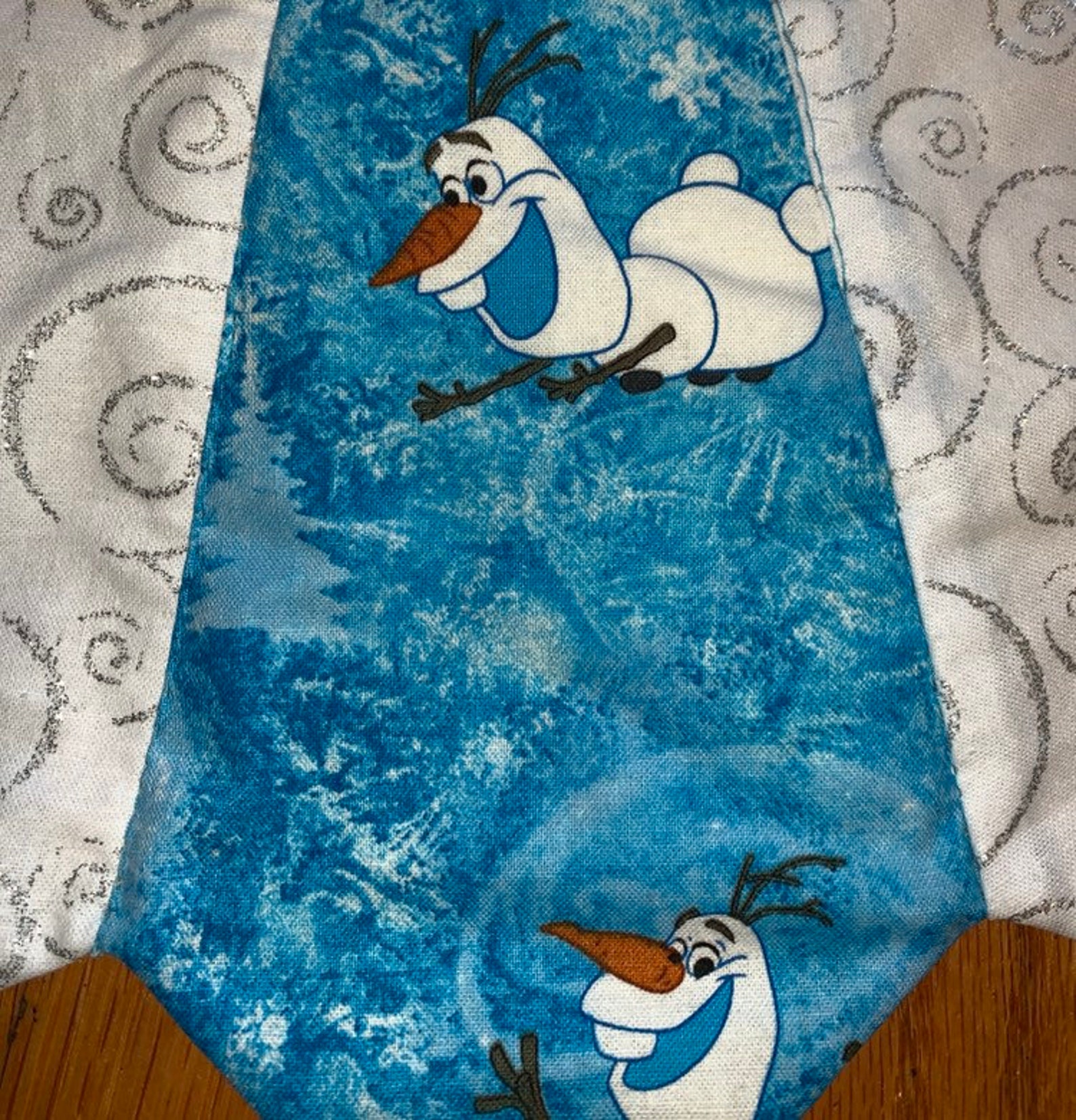Frozen Tree Skirt 