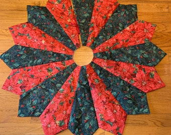 Christmas tree skirt, quilted, holly, ribbon, red, Victorian, gold accents, poinsettia,