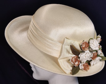 Vintage Light Yellow Cloche Hat, Ascot Formal Hat with Roses