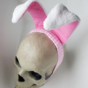 12 Ft Skeleton Wire Bunny Ears. Each Sold separately. (Skeleton not included)