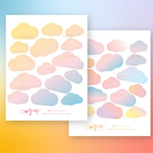 Puede incluir: Dos hojas de pegatinas imprimibles con nubes de color pastel con efecto degradado. Las nubes est&aacute;n delineadas en dorado. Las hojas est&aacute;n etiquetadas con el texto "Yume Designs" y una direcci&oacute;n de sitio web.