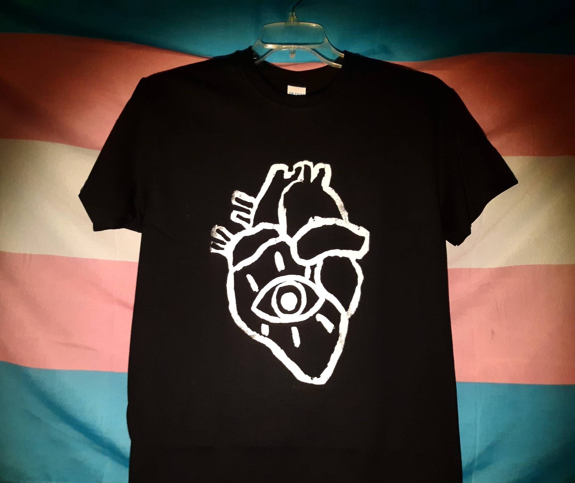 Heart Screen Printed T-shirt | Etsy 