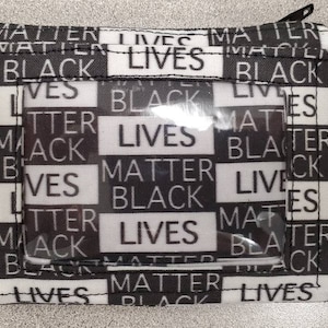 Monedero y llavero con cordón con estampado de Black Lives Matter
