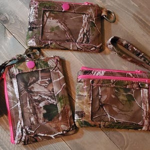 Llavero con billetera para identificación con estampado de camuflaje súper lindo