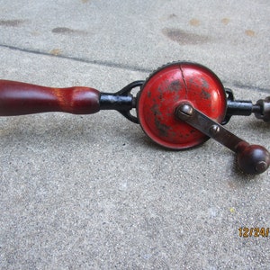 Millers Falls #77 Egg Beater Hand Drill Good Condition Ready to Work Circa 1938-1948 Free US Shipping