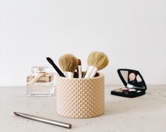 Makeup brush holder - PIKO - Original gift for her !