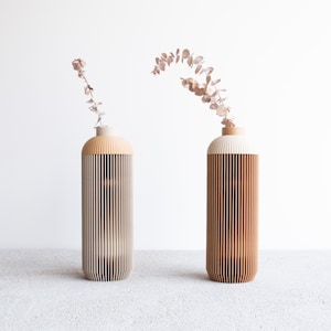 ONDE Vase - Natural and Mist White - Minimalist wooden vase perfect for fresh or dried flowers !