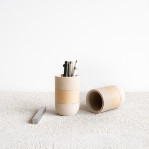 Pen holder - Two Tone - Natural and White
