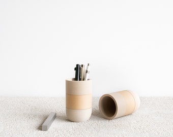 Pen holder - Two Tone - Natural and White
