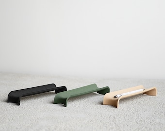 Minimalist pen holder VEJLE printed in wood - perfect to organize your desk and workspace