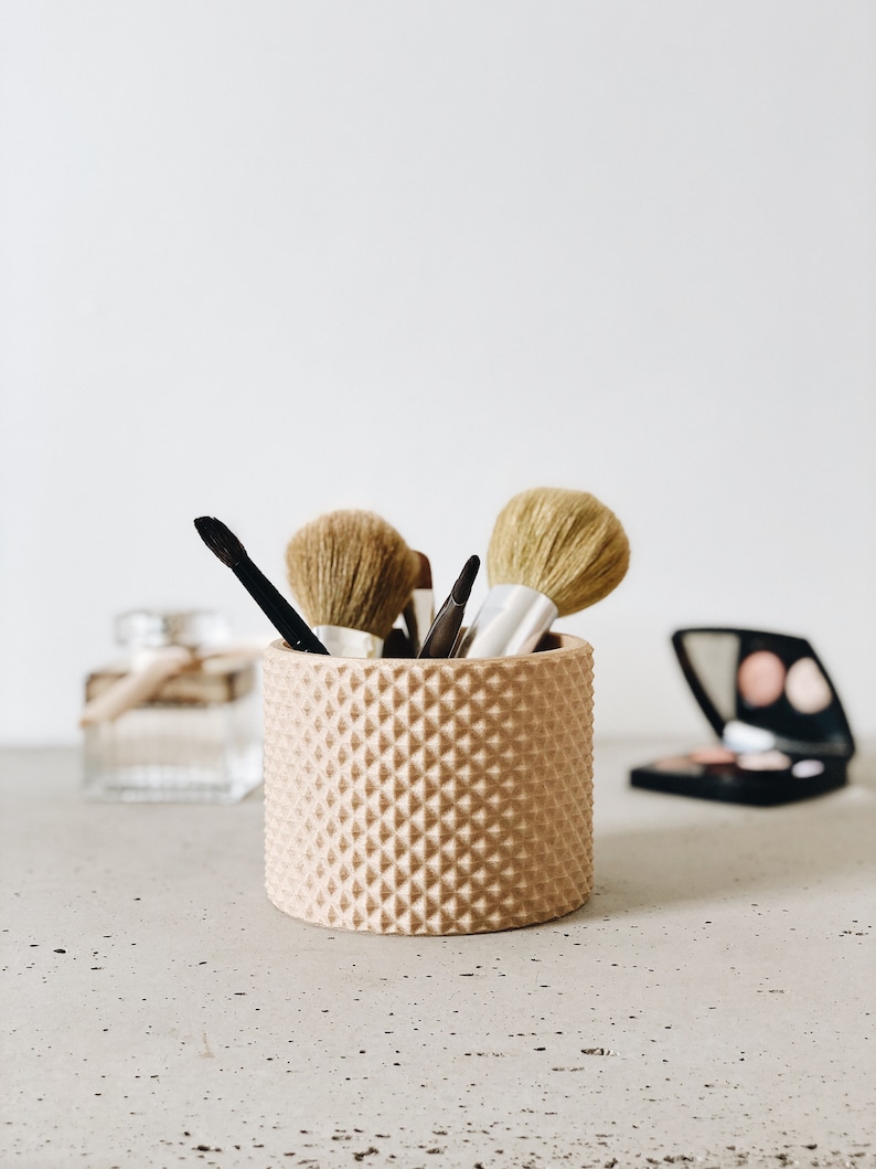 Makeup brush holder PIKO Original gift for her image 5