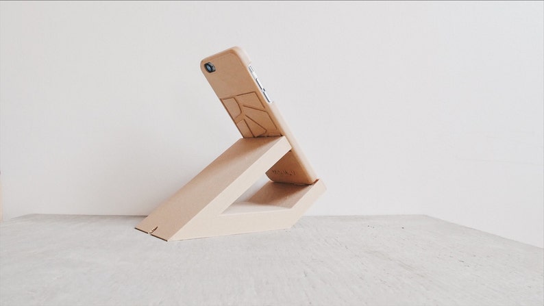 Stand / Dock iPhone 6 7 8 plus printed in 3d in Wood minimalist design Gift idea for her him image 4