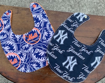 Infant Bib, toddler bib, mealtime , bib, New York, NY Mets, NY Yankees, handcrafted, terry cloth,