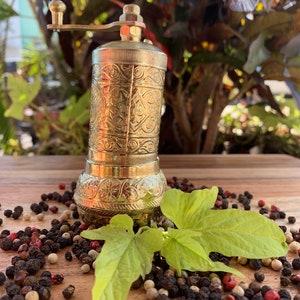 Spice Grinder, pepper mill, salt grinder, Turkish Grinder, salt, spices, Antique Finish