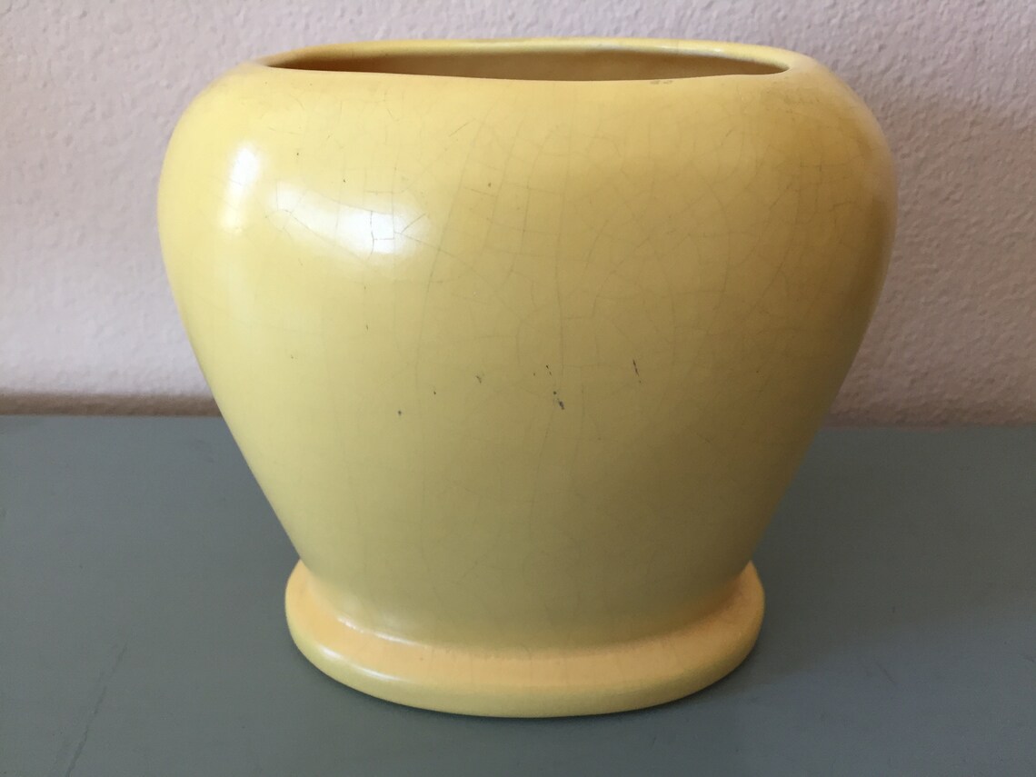 Vintage Yellow Pottery Vase Soft Yellow Oval Vintage Vase Etsy