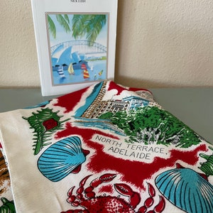 Vintage Australia Souvenir Tablecloth: Map & Landmark Design