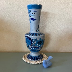 Vintage Tonala Mexican Vase: Folk Art Pottery, Blue Floral Design