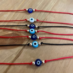 14k Evil eye bracelet • Mal de ojo • pulsera de protección • ojito bracelet• red string • red cord • gold filled no tarnish • protection