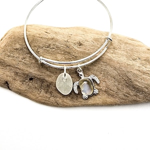 Genuine Sea Glass Bracelet/Sea Turtle Charm Bracelet/Sea Glass Bangle Bracelet/Sea Glass Charm Bracelet