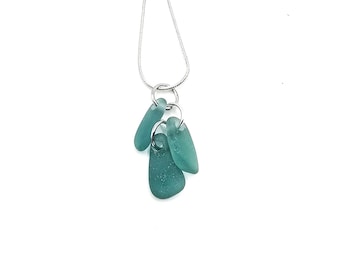 Collar de cristal marino color turquesa: auténtica joyería costera de cristal marino.