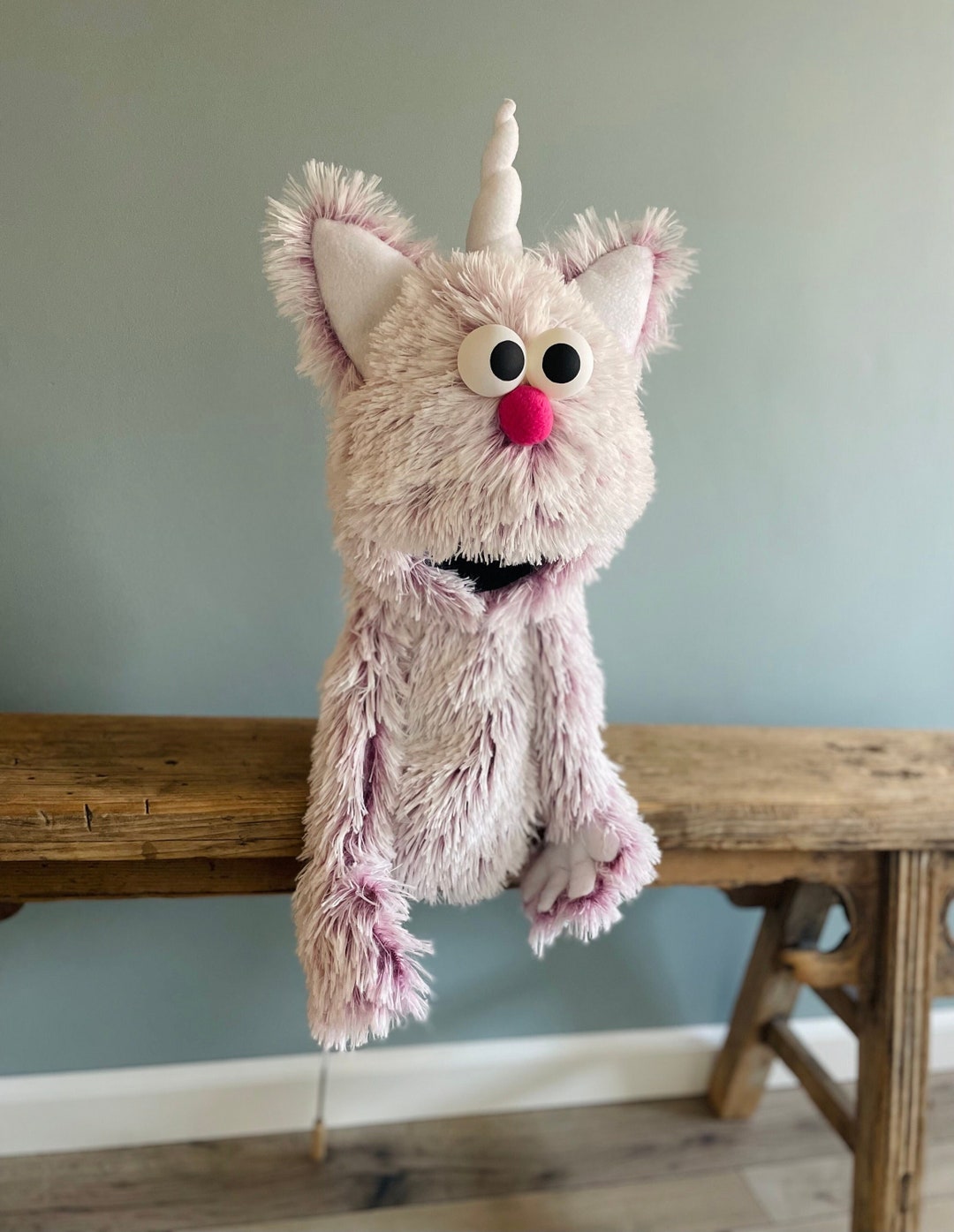 Pink Fuzzy Unicorn Handpuppet, Monster Puppet, Professional Handpuppet