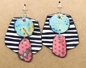 Pendientes de papel barnizado hechos a mano
