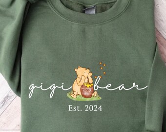 Gigi Mothers Day Gifts Custom Gigi Sweatshirt New Gigi 2024 Personalized Gift for Grandma Sweatshirt Personalized Gigi Crewneck Winnie Pooh
