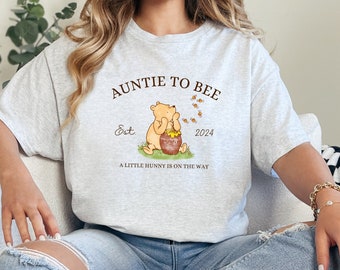 Personalized Aunt to Be Shirt Pregnancy Reveal to Sister Winnie the Pooh Tshirt Gift Future Aunt Cool Aunt Gift Pooh Party Gift for Aunts