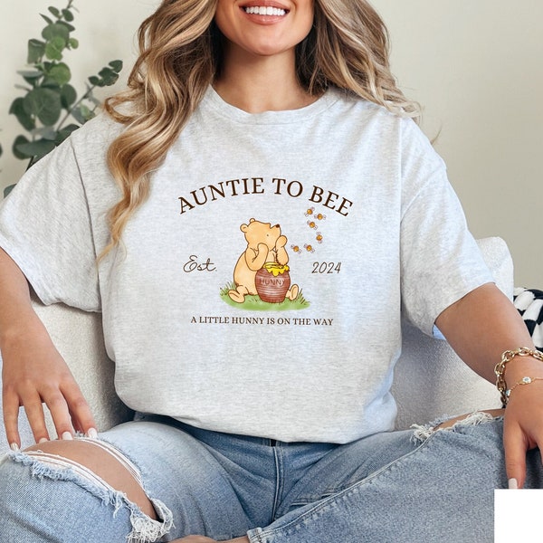 Personalized Aunt to Be Shirt Pregnancy Reveal to Sister Winnie the Pooh Tshirt Gift Future Aunt Cool Aunt Gift Pooh Party Gift for Aunts