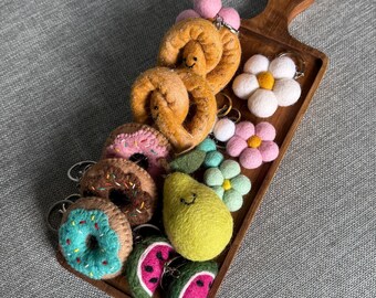 Felt Bag Charm Bread Keychain Unique Felt Key Chain Handmade Flower Gift Pretzel Donut Mochi Watermelon Daisy