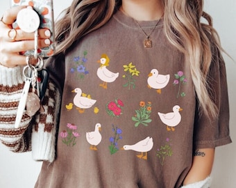 Cottagecore Duck Tshirt Cottagecore Aesthetic Clothing Vintage Botanical Print Sweatshirt Vintage Floral Crewneck Wildflower Tshirt