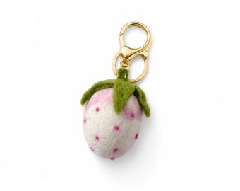 Handmade Strawberry Bag Charm Strawberry Felt Gift Pink Strawberry Charm Cottagecore Keychain Fruit Cute bag charm