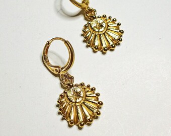 Starburst earrings - small bronze cast medal earrings with celestial details - Gold plated