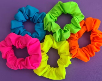 Neon Fluro Scrunchies rosa amarillo naranja verde azul blanco