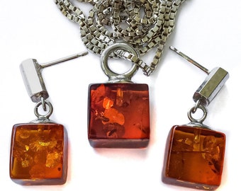 Modernist Amber Earrings Necklace - amber jewelry set, square stone jewelry, stone cube earrings, amber cube earrings, champagne amber