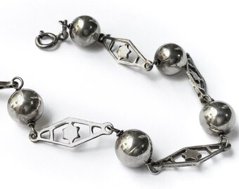 Sterling Silver Ball Star Chain Bracelet - vintage atomic jewelry, orb bracelet, modernist jewelry, cyberpunk bracelets, sci fi jewelry
