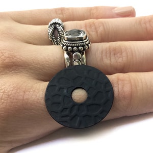 Large Black Modernist Ring size 6 unique vintage rings, modernist jewelry, black disc ring 6, abstract rings size 5, black metal rings 6 image 1