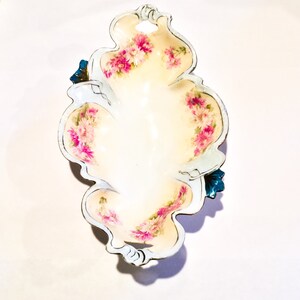 Pink Bone Porcelain Jewelry Dish 7.5 scalloped vintage makeup dish, pink gold pacific blue catchall, dorm decor, fluted white floral bowl image 3