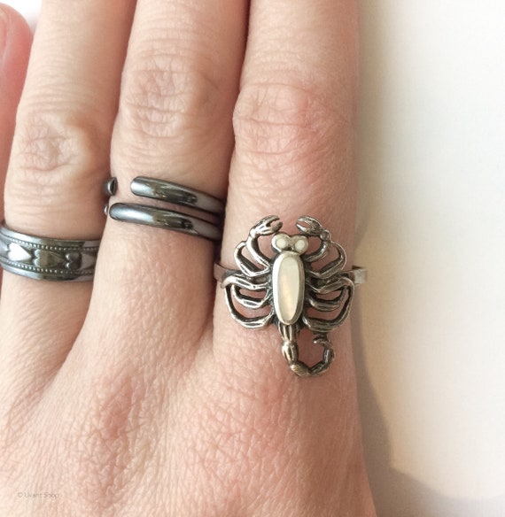 Sterling Silver Scorpion Ring size 8 - vintage 197
