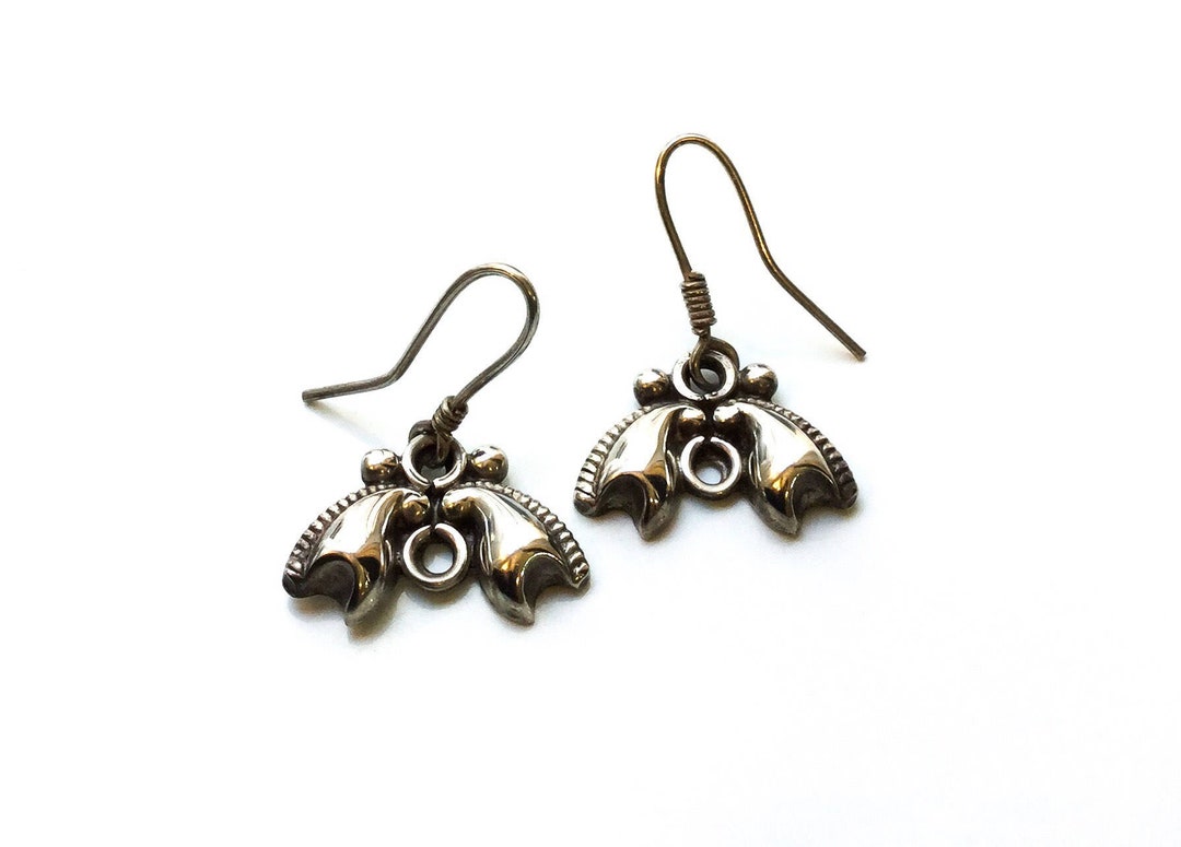 Boucles D’oreilles Vintage Modernistes En Laiton Argenté Et Bakélite – Fermoir Dormeuses, Fait En France