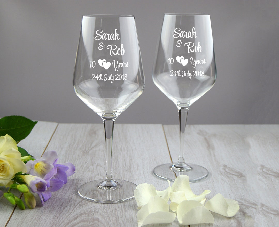 10th Anniversary Wine Glasses Personalised Gift, Mr and Mrs Gift, 10