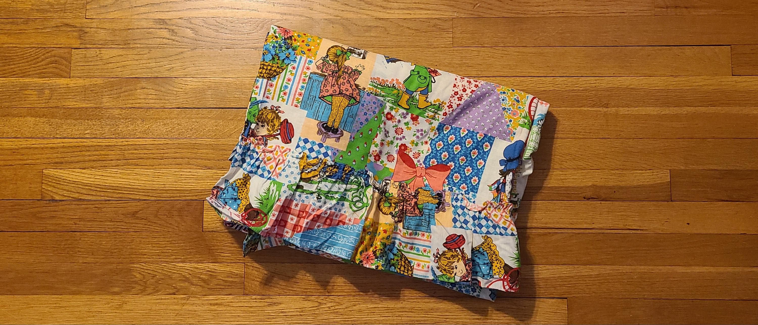 HOLLY HOBBIE ホリーホビー フラットシーツ 生地　ベッドカバー HOLLY HOBBIE ホリーホビー フラットシーツ 生地ベッドカバー