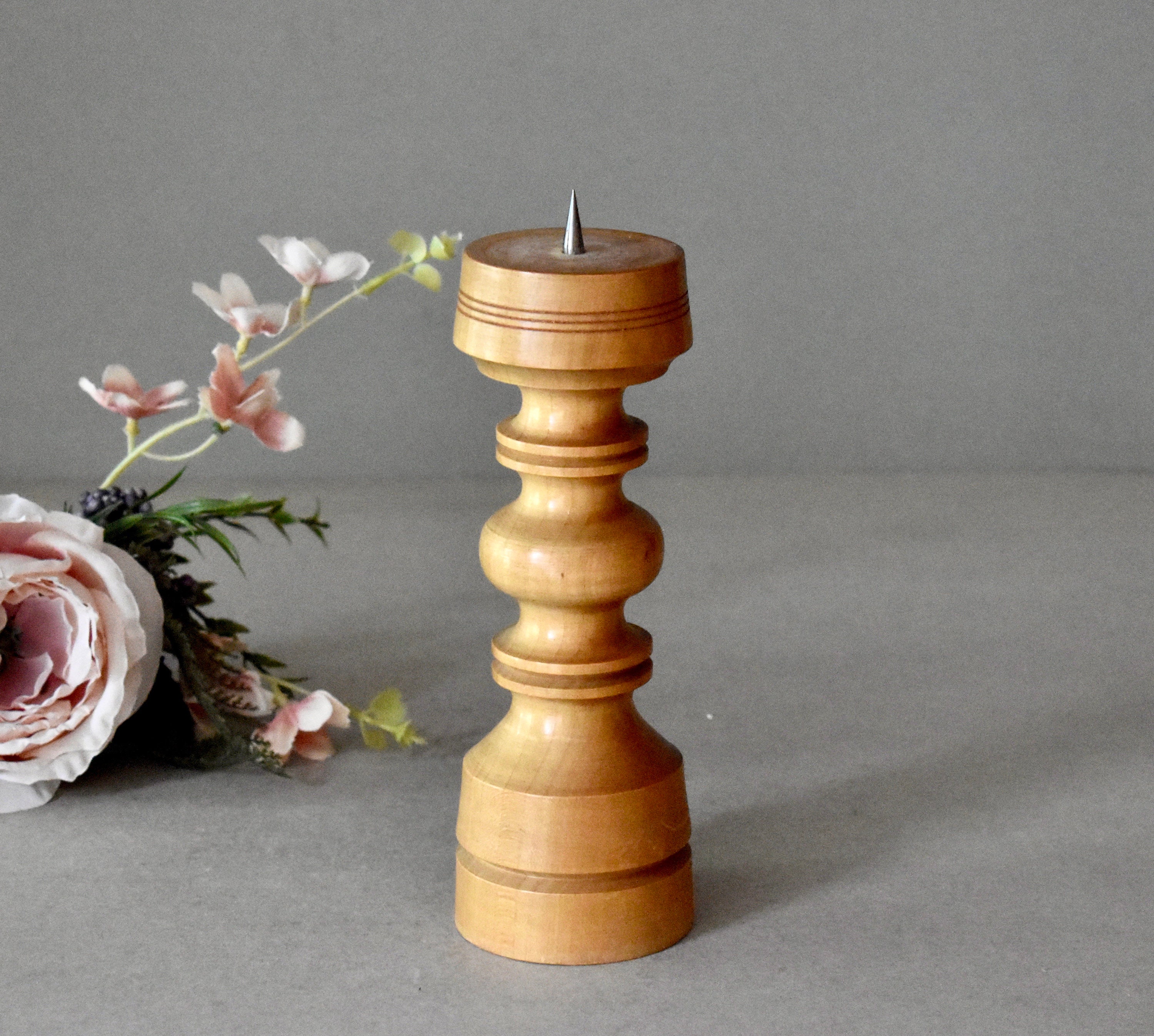 Vintage Kerzenständer / Kerzenhalter aus Holz, Wohnkultur - Etsy.de