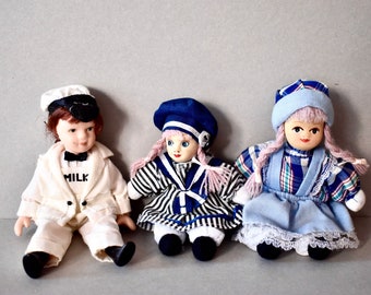 Trois petites poupées en porcelaine vintage, cadeau vintage, décoration d'intérieur, cadeau pour enfants, poupées de collection en porcelaine