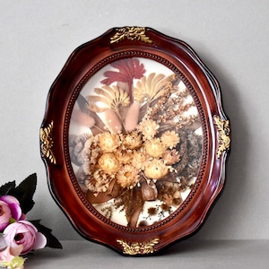 Vintage Herbarium Dried Flowers Gilded Frame Home Decor Vintage Wall Hanging